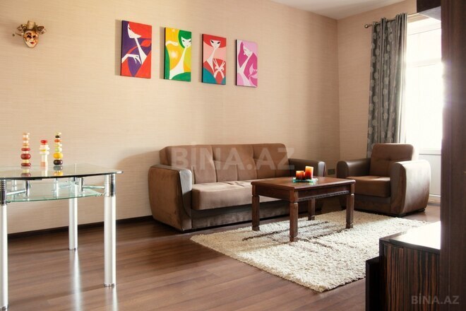 Сдаётся 3-комн. вторичка 100 м², м. Шах Исмаил Хатаи, photo 1 from 32