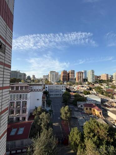 Satılır 4 otaqlı köhnə tikili 136 m², Nizami m., photo 31 from 32