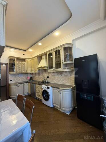 Satılır 4 otaqlı köhnə tikili 136 m², Nizami m., photo 18 from 32