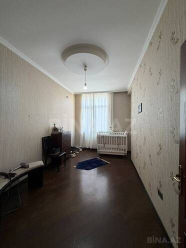 Satılır 4 otaqlı köhnə tikili 136 m², Nizami m., photo 27 from 32