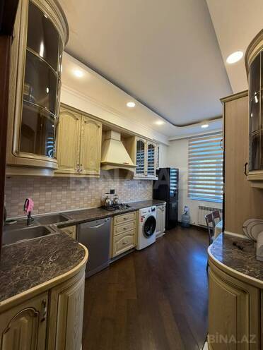 Satılır 4 otaqlı köhnə tikili 136 m², Nizami m., photo 23 from 32