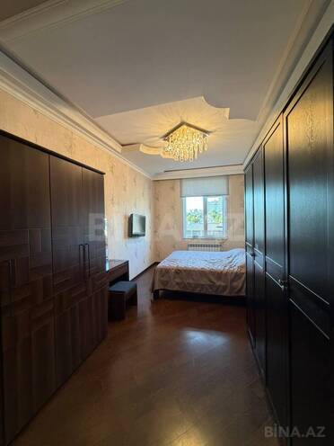 Satılır 4 otaqlı köhnə tikili 136 m², Nizami m., photo 14 from 32