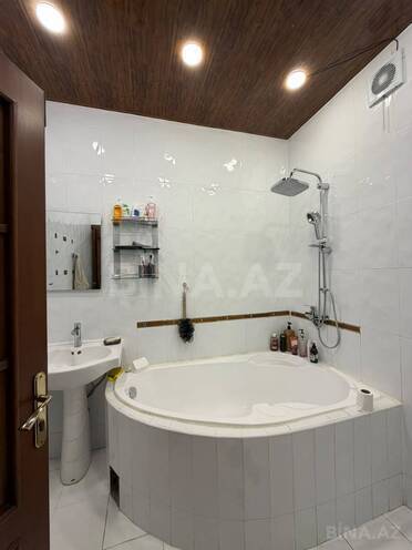 Satılır 4 otaqlı köhnə tikili 136 m², Nizami m., photo 21 from 32