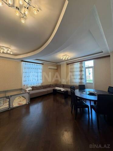 Satılır 4 otaqlı köhnə tikili 136 m², Nizami m., photo 9 from 32
