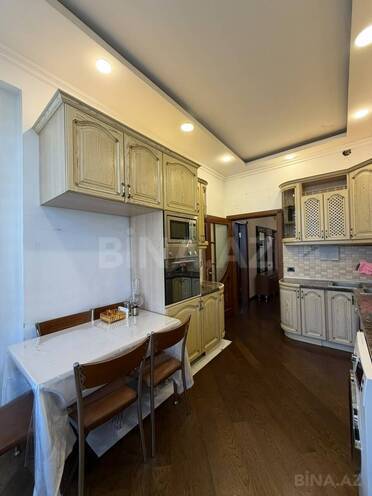 Satılır 4 otaqlı köhnə tikili 136 m², Nizami m., photo 20 from 32