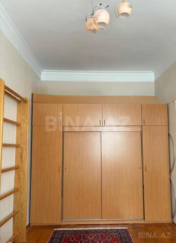 Satılır 2 otaqlı köhnə tikili 65 m², Elmlər Akademiyası m., photo 4 from 9