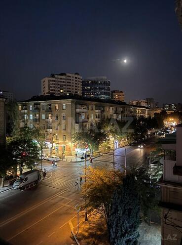Satılır 2 otaqlı köhnə tikili 65 m², Elmlər Akademiyası m., photo 8 from 9