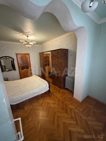 İcarəyə verilir 2 otaqlı köhnə tikili 65 m², Azadlıq Prospekti m., photo 1 from 8