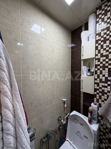 Satılır 2 otaqlı köhnə tikili 68 m², İnşaatçılar m., photo 11 from 12
