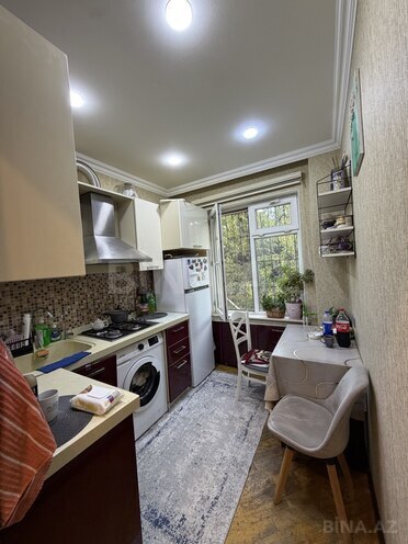 Satılır 2 otaqlı köhnə tikili 68 m², İnşaatçılar m., photo 6 from 12
