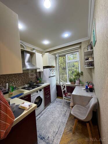Satılır 2 otaqlı köhnə tikili 60 m², İnşaatçılar m., photo 7 from 12