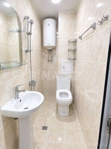 Satılır 2 otaqlı köhnə tikili 45 m², Yeni Yasamal q., photo 17 from 18