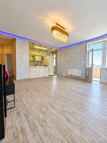 Продаётся 3-комн. новостройка 110 м², м. Низами, photo 3 from 17