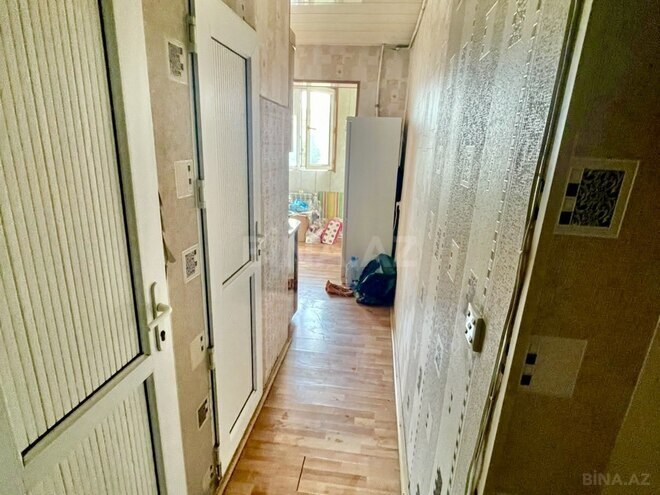 Satılır 2 otaqlı köhnə tikili 65 m², Qara Qarayev m., photo 15 from 18