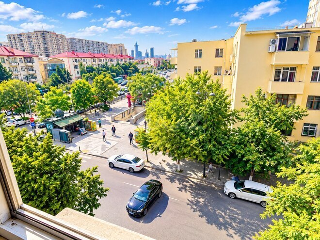 Satılır 2 otaqlı köhnə tikili 65 m², Qara Qarayev m., photo 7 from 18
