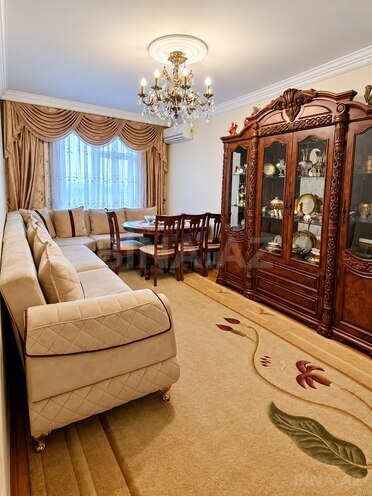 Продаётся 3-комн. вторичка 70 м², м. Мемар Аджеми, photo 1 from 14