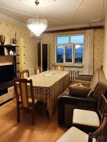 Satılır 3 otaqlı köhnə tikili 80 m², Həzi Aslanov m., photo 1 from 14