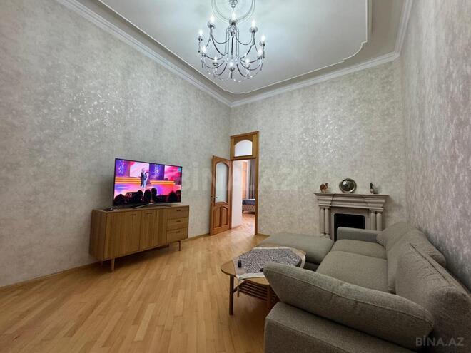 Продается 2-комн. вторичка 85 м², м. Сахил, photo 1 from 14