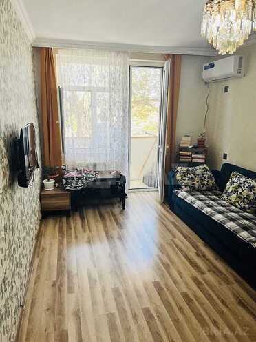 Satılır 2 otaqlı köhnə tikili 55 m², Hövsan q., photo 1 from 7