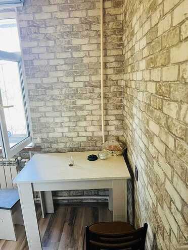 Satılır 2 otaqlı köhnə tikili 55 m², Hövsan q., photo 4 from 7