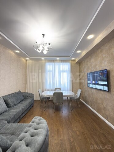 Сдаётся 2-комн. новостройка 80 м², пос. Бадамдар, photo 1 from 16