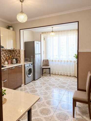 Satılır 2 otaqlı köhnə tikili 60 m², Qara Qarayev m., photo 7 from 11