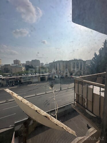 Продаётся 2-комн. вторичка 55 м², м. Иншаатчылар, photo 8 from 21