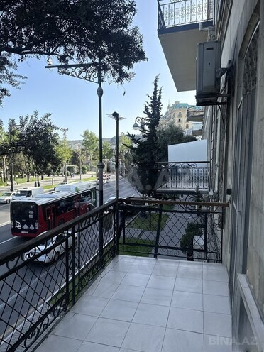 Продается 4-комн. вторичка 130 м², м. Ичеришехер, photo 18 from 22