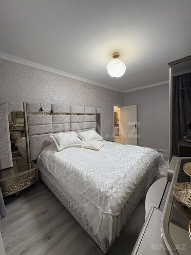 Продается 2-комн. вторичка 65 м², м. Иншаатчылар, photo 5 from 11