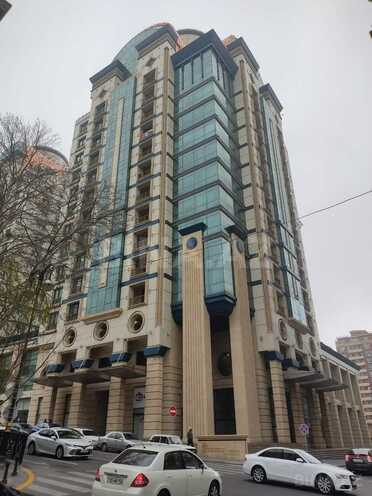 Satılır 4 otaqlı yeni tikili 190 m², 28 May m., photo 1 from 26