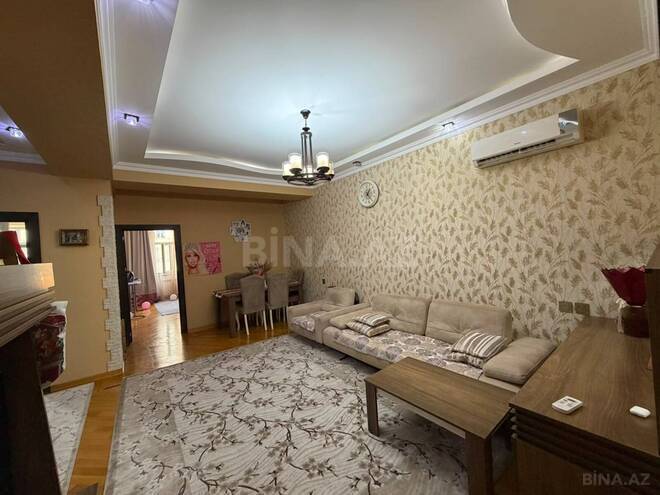 Продается 3-комн. вторичка 107 м², м. Нефтчиляр, photo 6 from 17