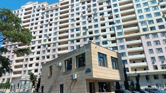 Продаётся 3-комн. новостройка 74 м², м. Гянджлик, photo 1 from 17
