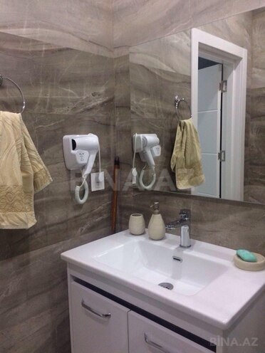 Сдается 2-комн. новостройка 70 м², Насиминский  р., photo 10 from 11