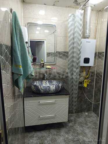 Продается 2-комн. вторичка 65 м², м. Кара Караев, photo 11 from 19