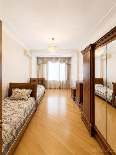 Satılır 4 otaqlı yeni tikili 220 m², Gənclik m., photo 17 from 31