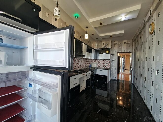 Продается 3-комн. новостройка 140 м², м. Нефтчиляр, photo 9 from 18