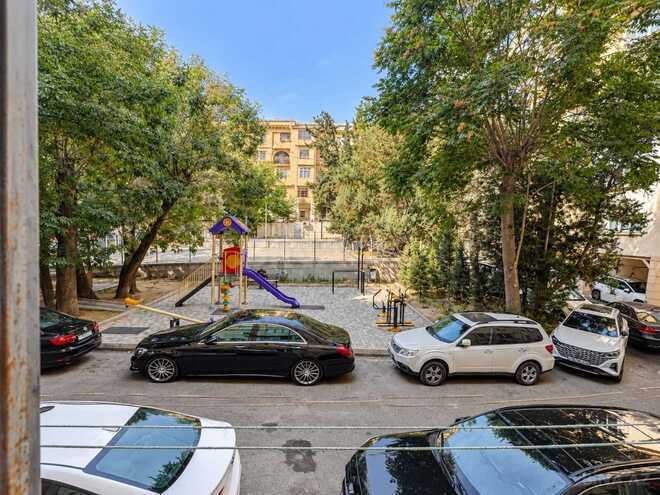 Satılır 2 otaqlı köhnə tikili 60 m², Nəsimi r., photo 16 from 27