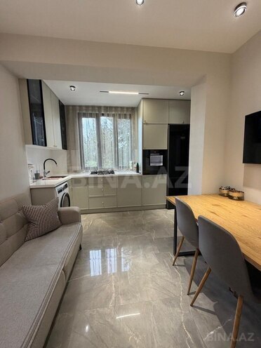 Продается 3-комн. вторичка 85 м², м. Ази Асланов, photo 6 from 13