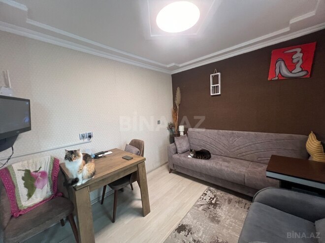 Продается 2-комн. вторичка 36 м², м. Кара Караев, photo 5 from 15