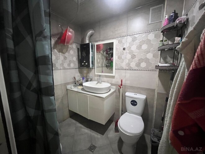 Продается 2-комн. вторичка 36 м², м. Кара Караев, photo 13 from 15