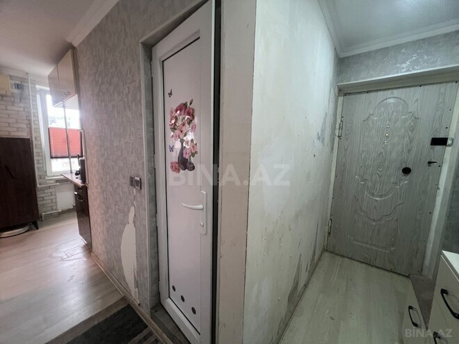 Продается 2-комн. вторичка 36 м², м. Кара Караев, photo 12 from 15