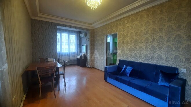 Satılır 2 otaqlı köhnə tikili 45 m², İnşaatçılar m., photo 1 from 14