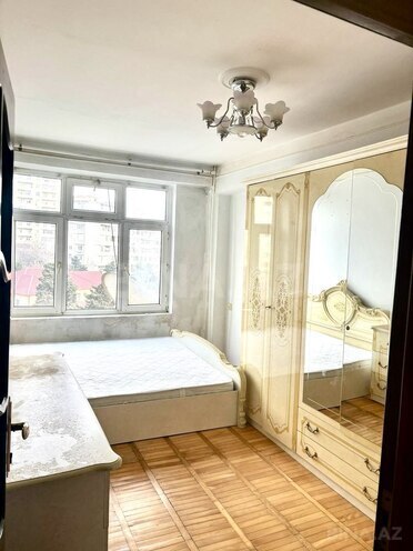 Продаётся 2-комн. вторичка 45 м², м. Нариман Нариманов, photo 1 from 7