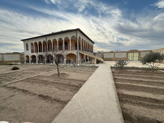 Satılır 7 otaqlı həyət evi/bağ evi 1 600 m², Şüvəlan q., photo 6 from 10