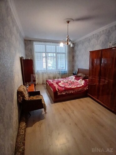 Продаётся 3-комн. вторичка 80 м², Абшеронcкий  р., photo 8 from 32