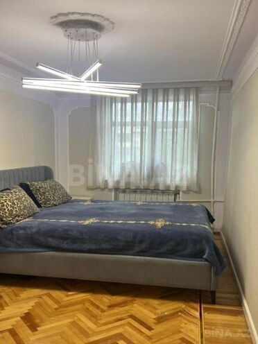 Сдается 2-комн. вторичка 60 м², м. Кара Караев, photo 1 from 6