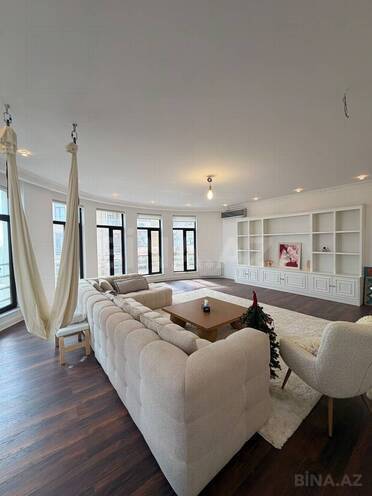 Продается 3-комн. новостройка 157 м², м. Шах Исмаил Хатаи, photo 1 from 9