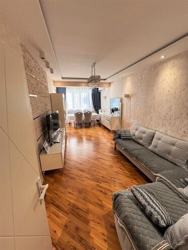 Продаётся 4-комн. новостройка 135 м², м. Ази Асланов, photo 1 from 17