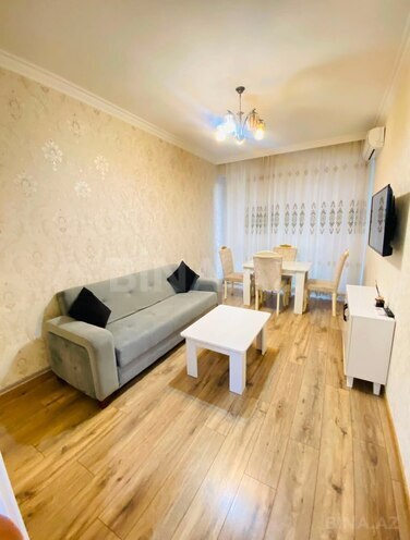 Сдается 2-комн. новостройка 48 м², м. Элмляр Академиясы, photo 1 from 10