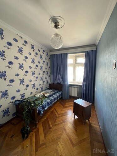 Продаётся 3-комн. вторичка 78 м², Ясамальский р., photo 5 from 12